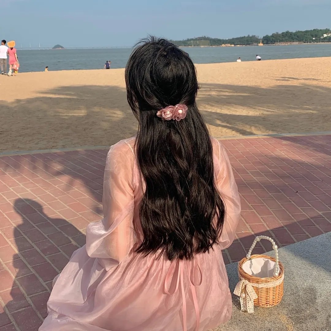 请以无名呼唤我